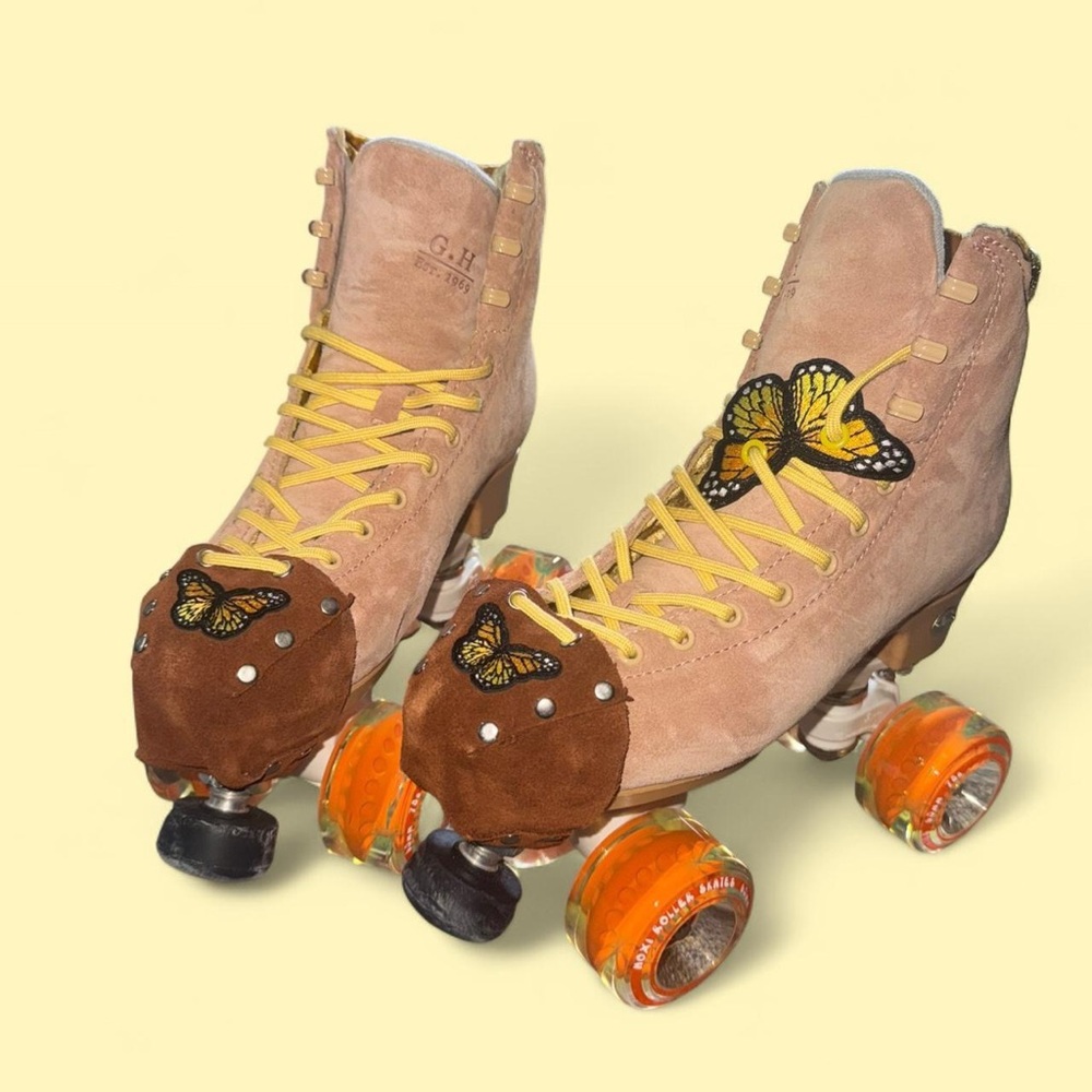 Butterfly-Embellished Tan Roller Skates